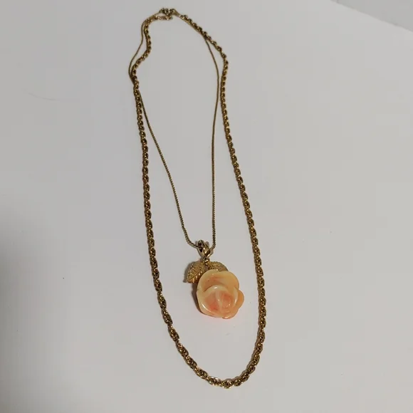 Gold tone two layer necklace with tree branch flower pendant - Picture 5 of 7